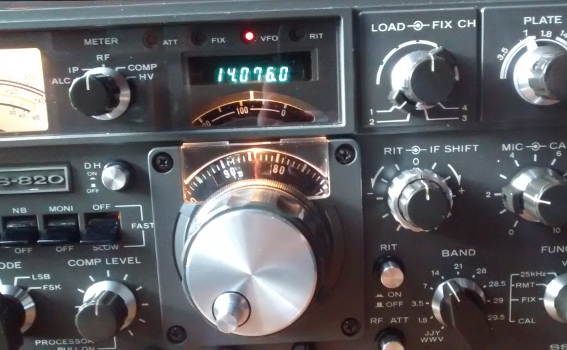 TS-820s dial on 14.076MHz